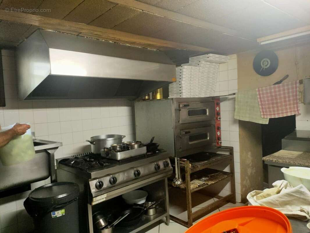 Saint-Céré : Fonds de commerce Pizzeria  - Emplacement Stratégique & Potentiel Inexploité - photo 10