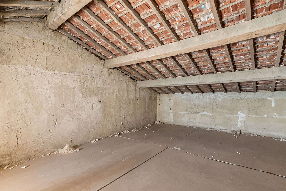 Maison à VILLARS-LES-DOMBES