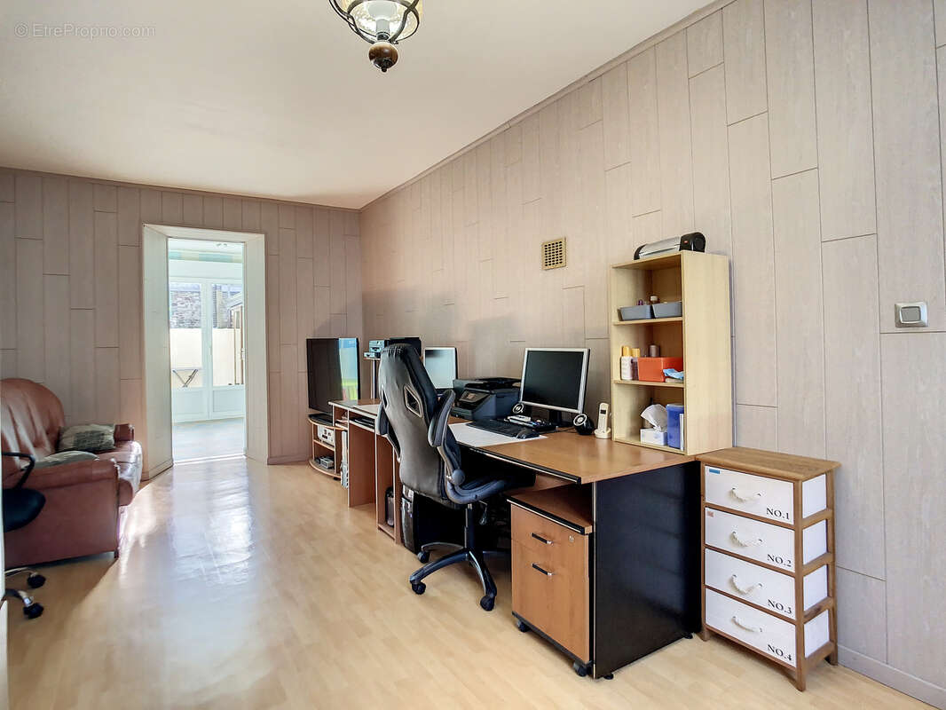 Maison à LA HAYE-DU-PUITS