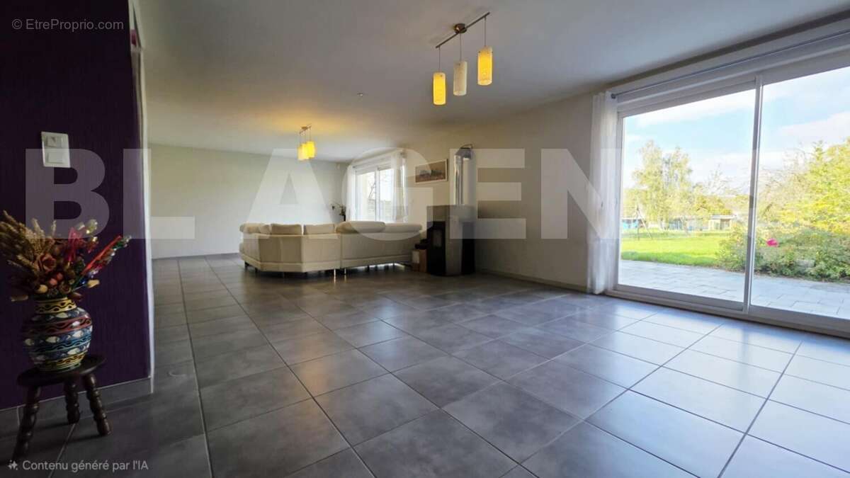 att - Maison à VRIGNE-AUX-BOIS