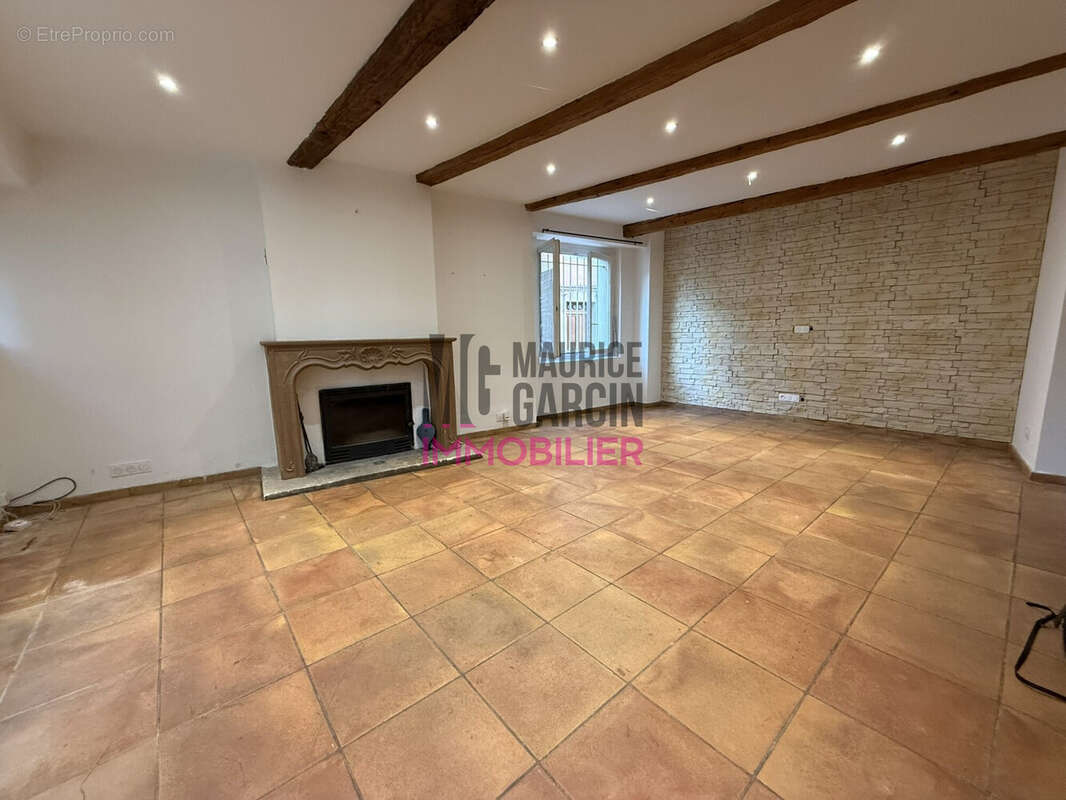 Appartement à MORIERES-LES-AVIGNON