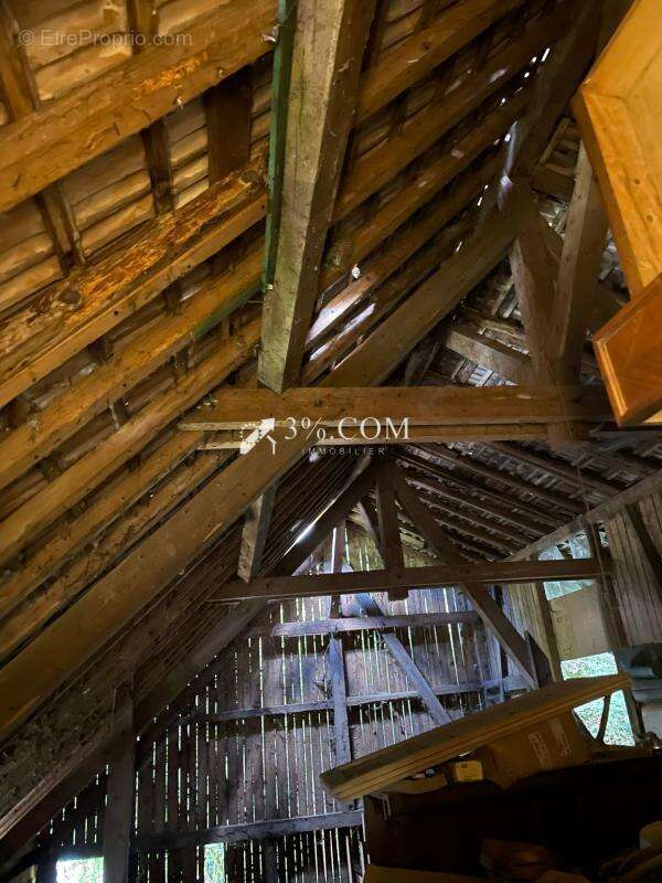 ancienne ferme à rénover avec des dépendances - photo 5