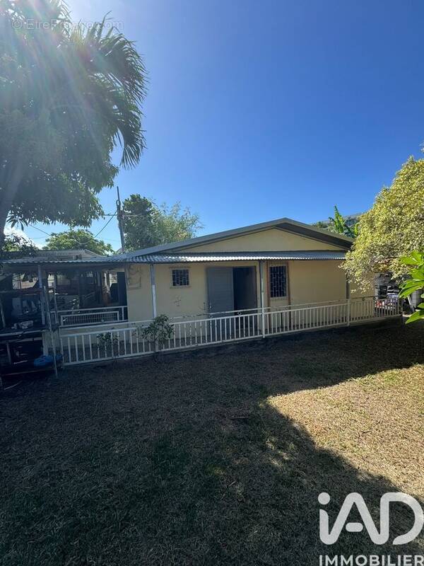 Photo 1 - Maison à SAINT-PIERRE