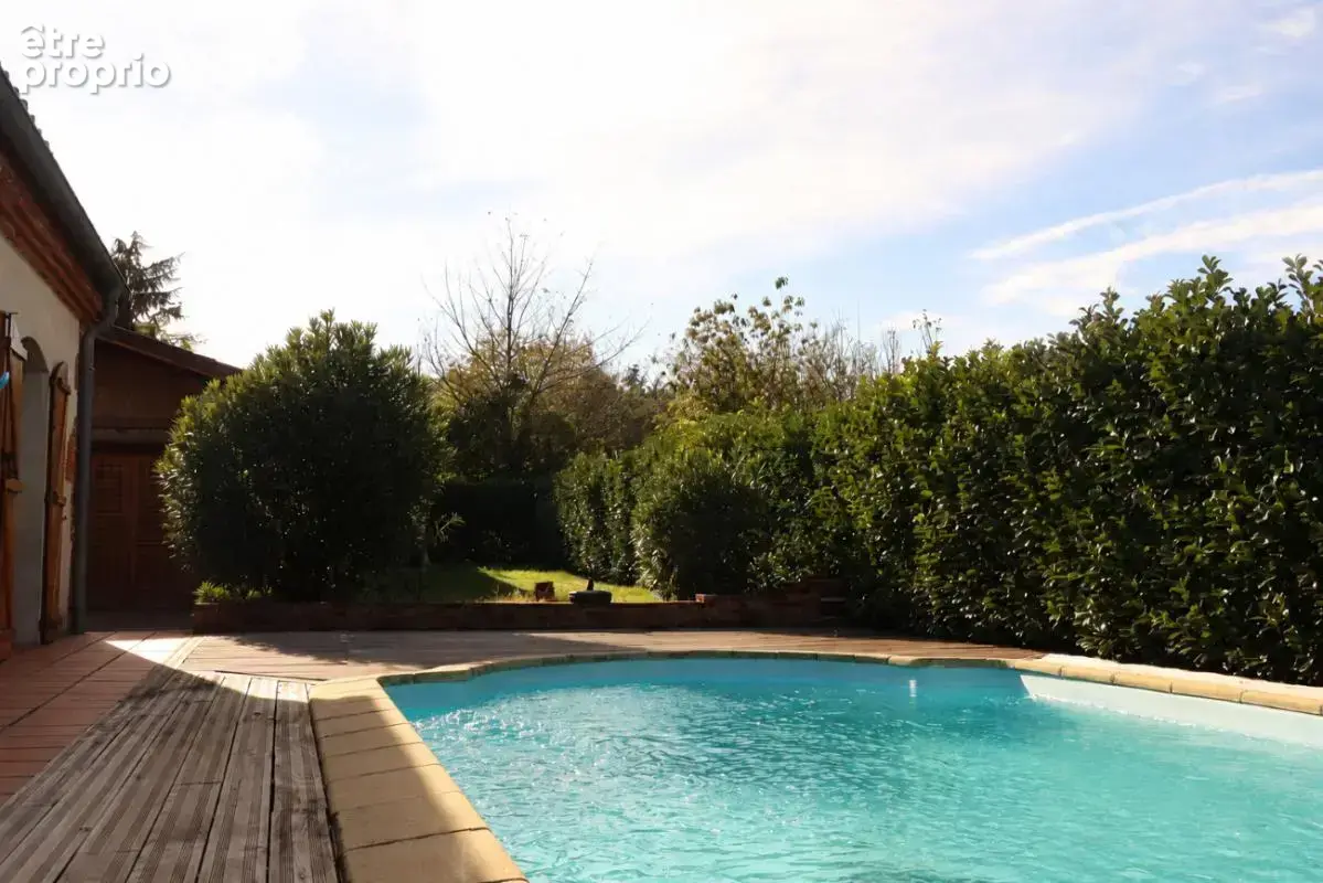 TOULOUSAINE avec piscine et dépendance - photo 2