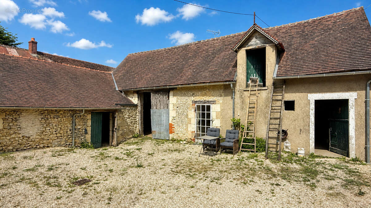 Maison à CHOUSSY