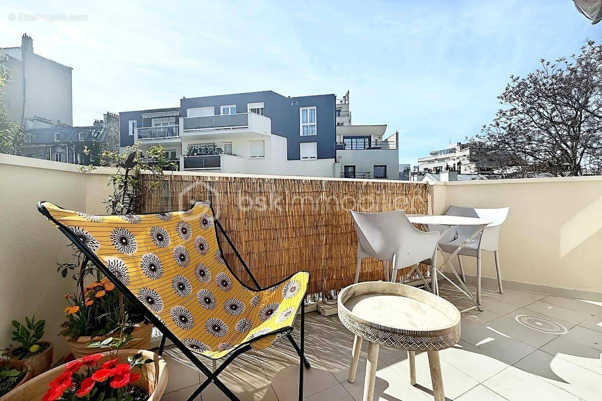Appartement à PARIS-19E