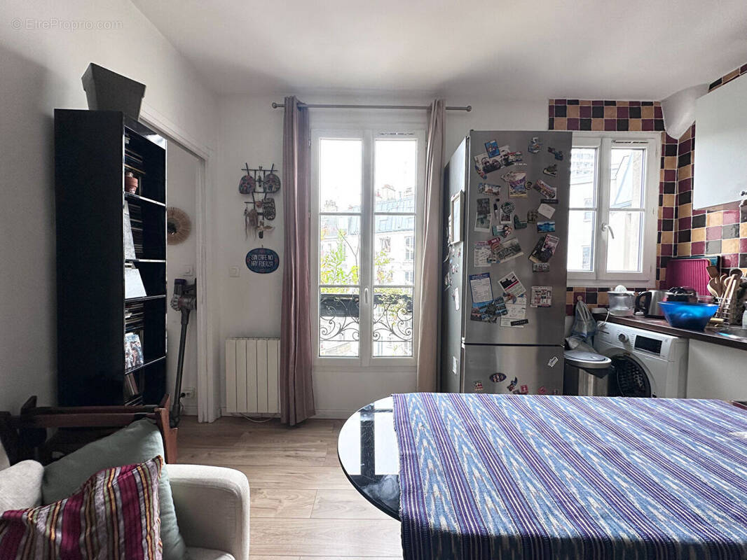Appartement à PARIS-18E