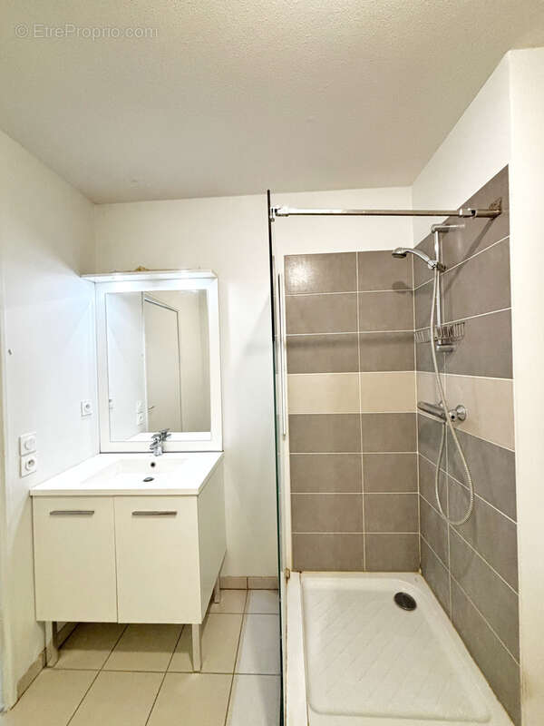 Appartement à VENISSIEUX