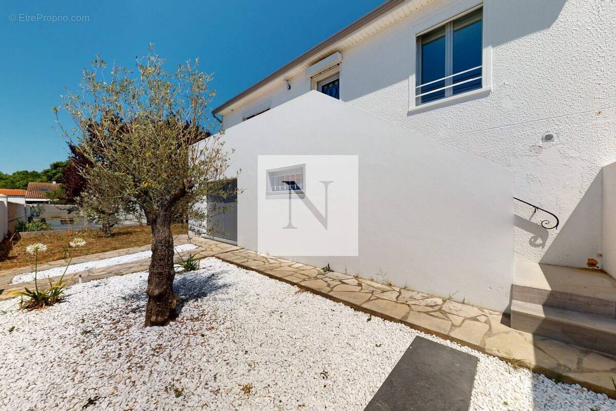 Maison à NIEUL-SUR-MER
