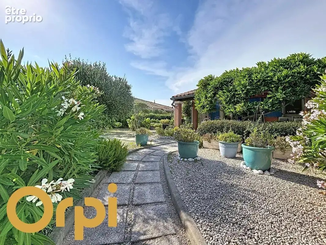 Photo Maison à Roquebrune-Sur-Argens au prix de 292 000€