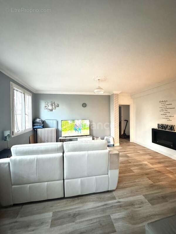 Appartement à MANTES-LA-VILLE