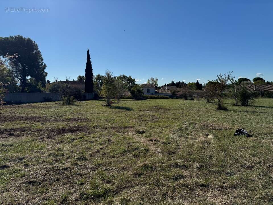 Terrain à CAUMONT-SUR-DURANCE