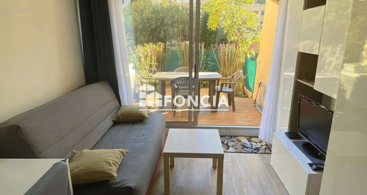 Appartement à BORMES-LES-MIMOSAS