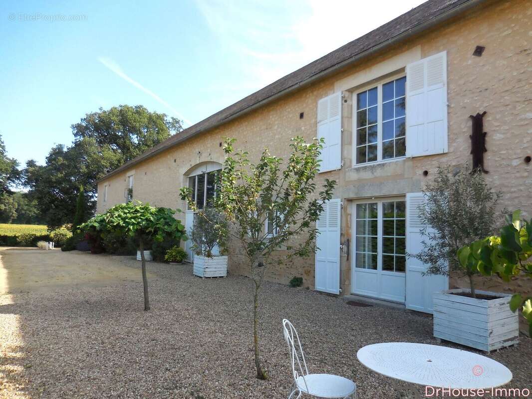 Maison 272 m² à Sainte-Radegonde  - photo 56