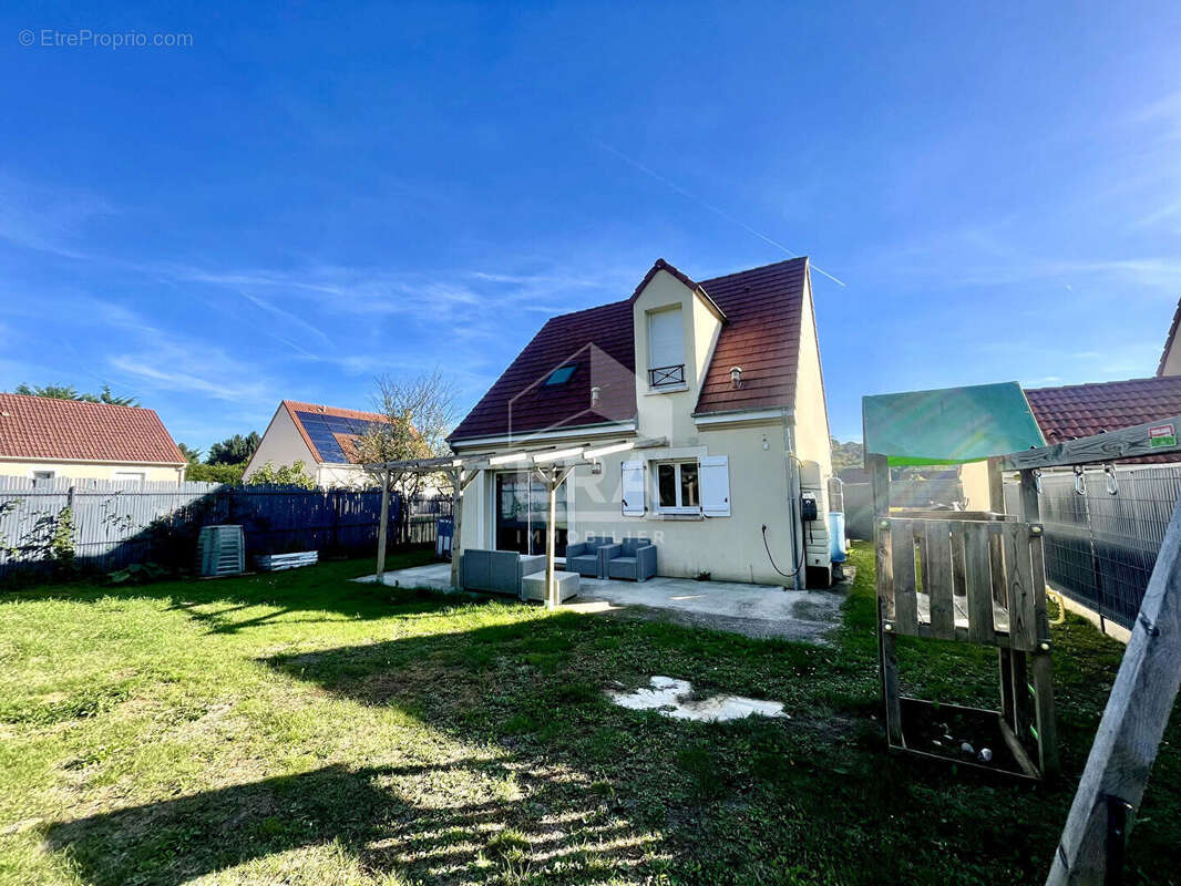 Maison à LA FERTE-ALAIS