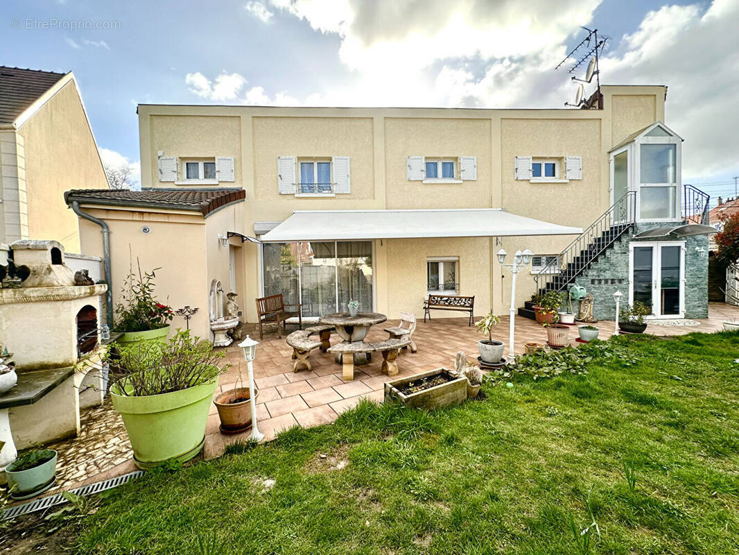 Maison à MITRY-MORY