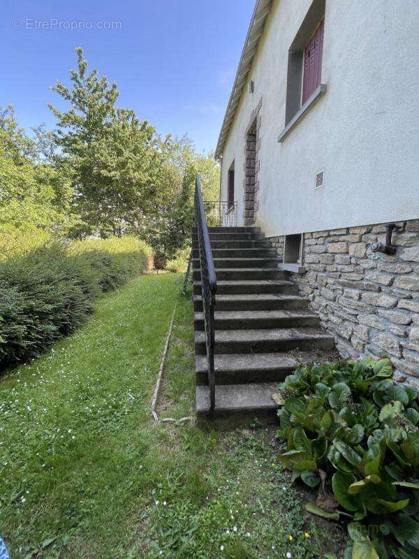 Maison à MEASNES