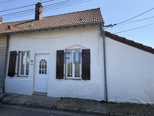 Maison à WOINCOURT