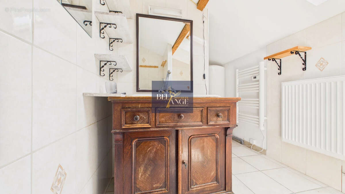 Maison à LARGENTIERE