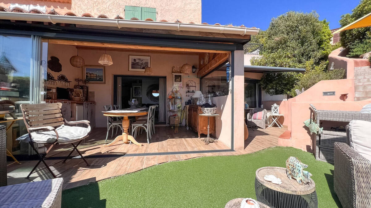 Appartement à LES ISSAMBRES