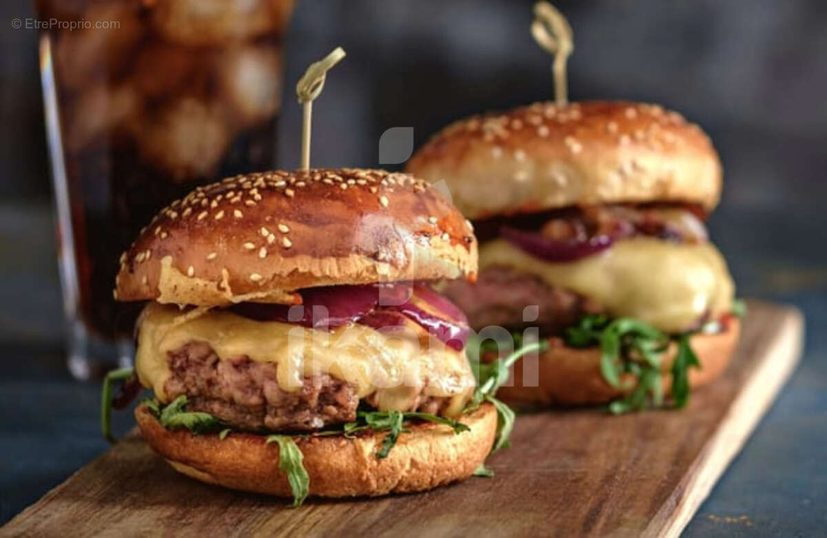 Commerce à LA COUCOURDE