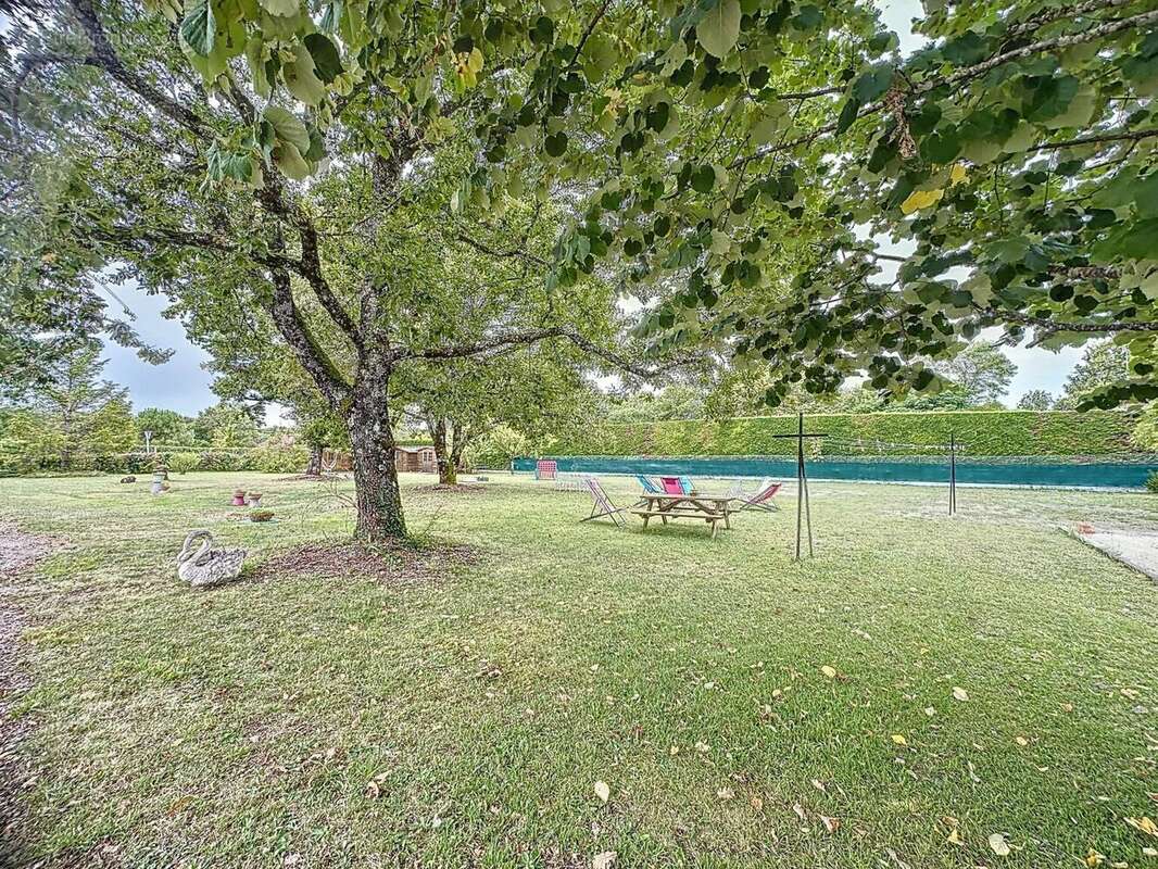 Photo 3 - Commerce à SAINT-PAUL-DE-LOUBRESSAC