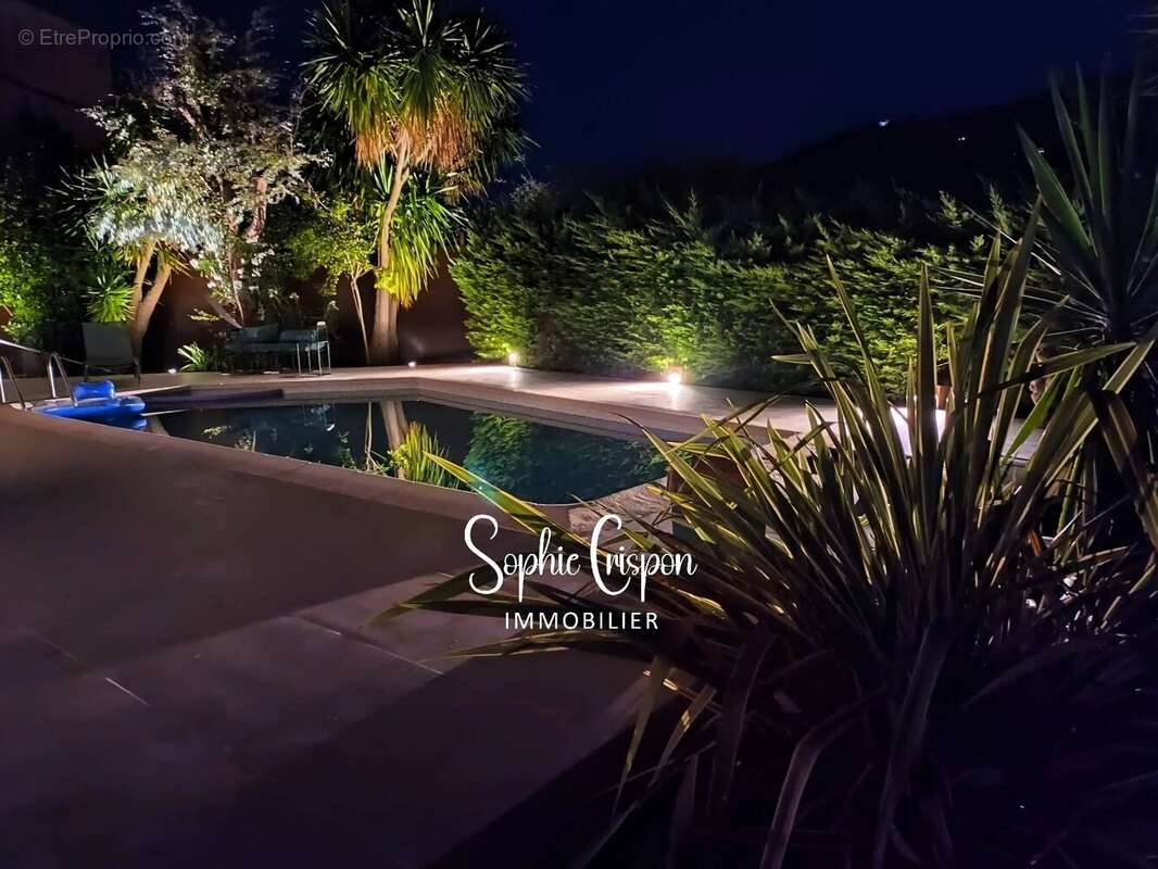 Maison à LES ADRETS-DE-L'ESTEREL