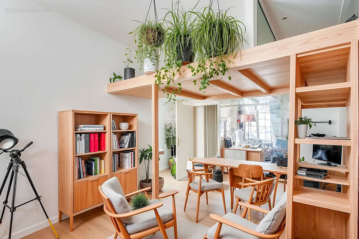 Appartement à NEUILLY-SUR-SEINE