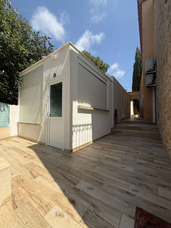 La valette du var - maison 5 pieces - 130m2 avec piscine - photo 15