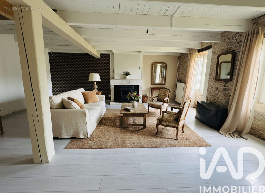 Photo 6 - Maison à VERINES