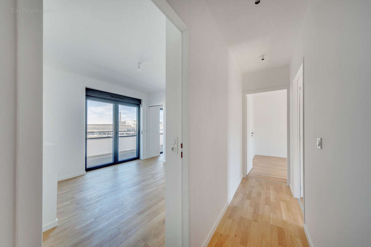 Appartement à PARIS-15E