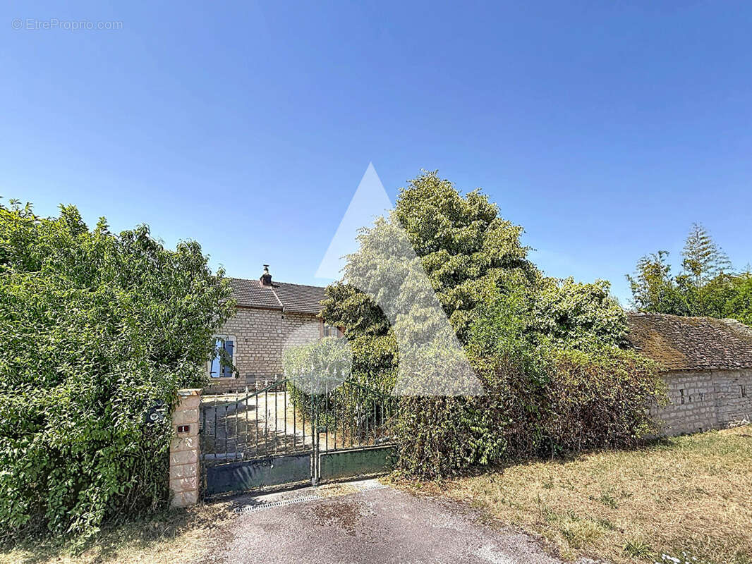 Maison à FRAGNES