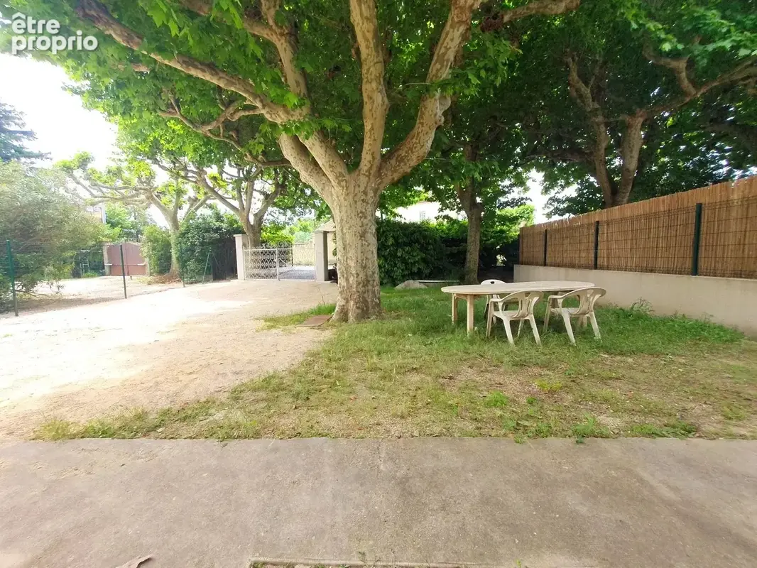 Maison 5 pièces 130 m² à vendre à Le Pontet (84130) - photo 2