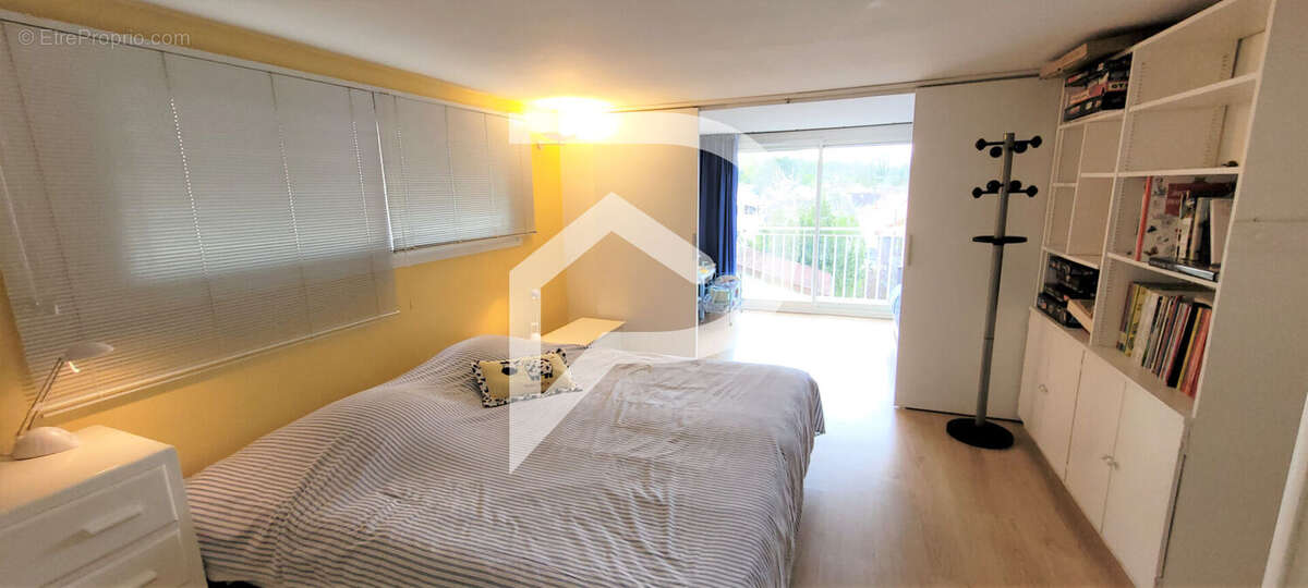 Maison à SAINT-REMY-LES-CHEVREUSE