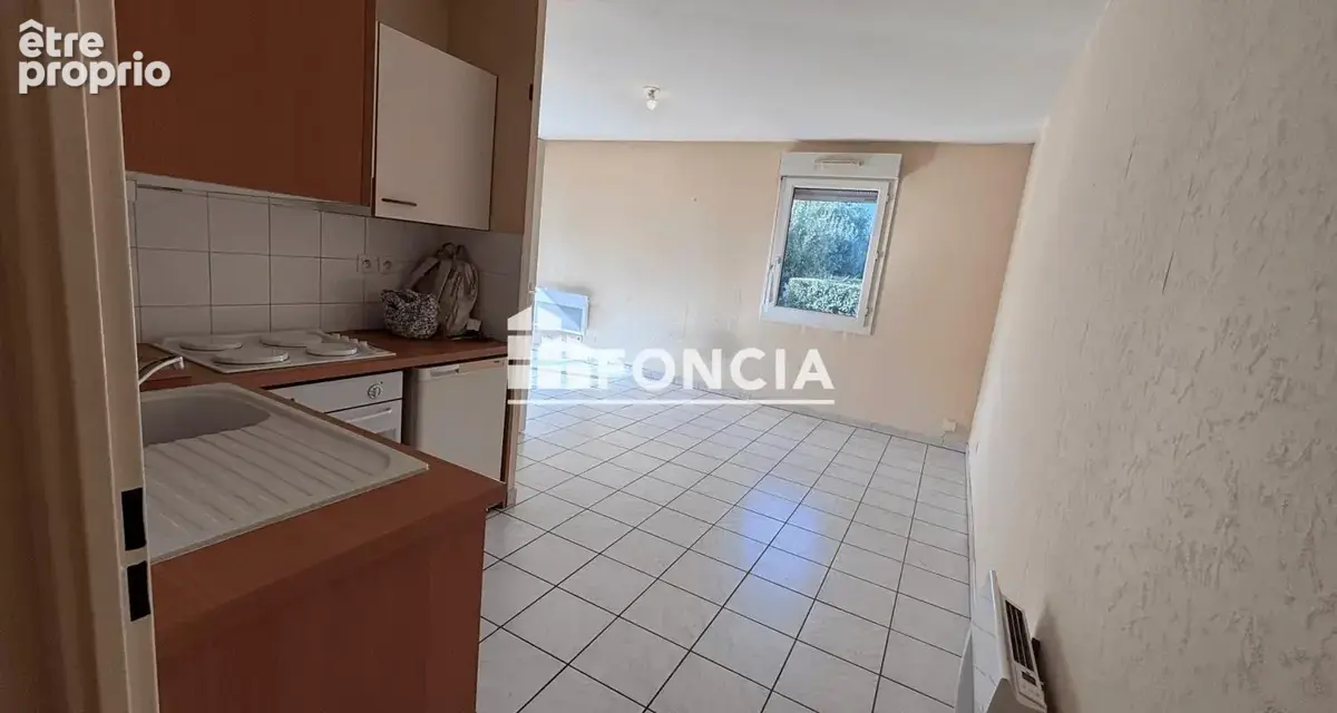 T2 avec BALCON - POSSIBILITE GARAGE dans résidence recherchée - photo 4