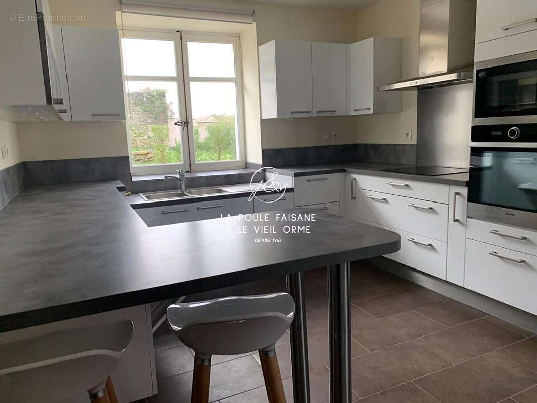 Maison à SAINT-LEGER-EN-YVELINES