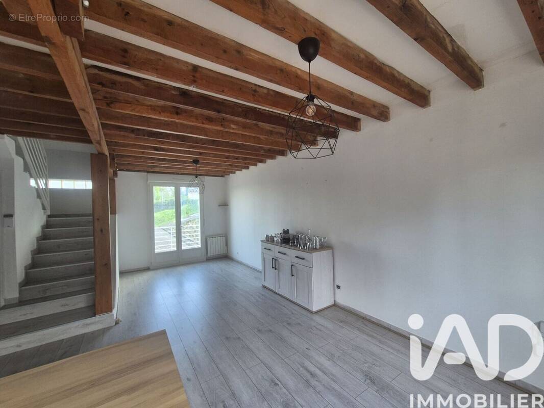 Photo 1 - Appartement à PONT-SUR-YONNE