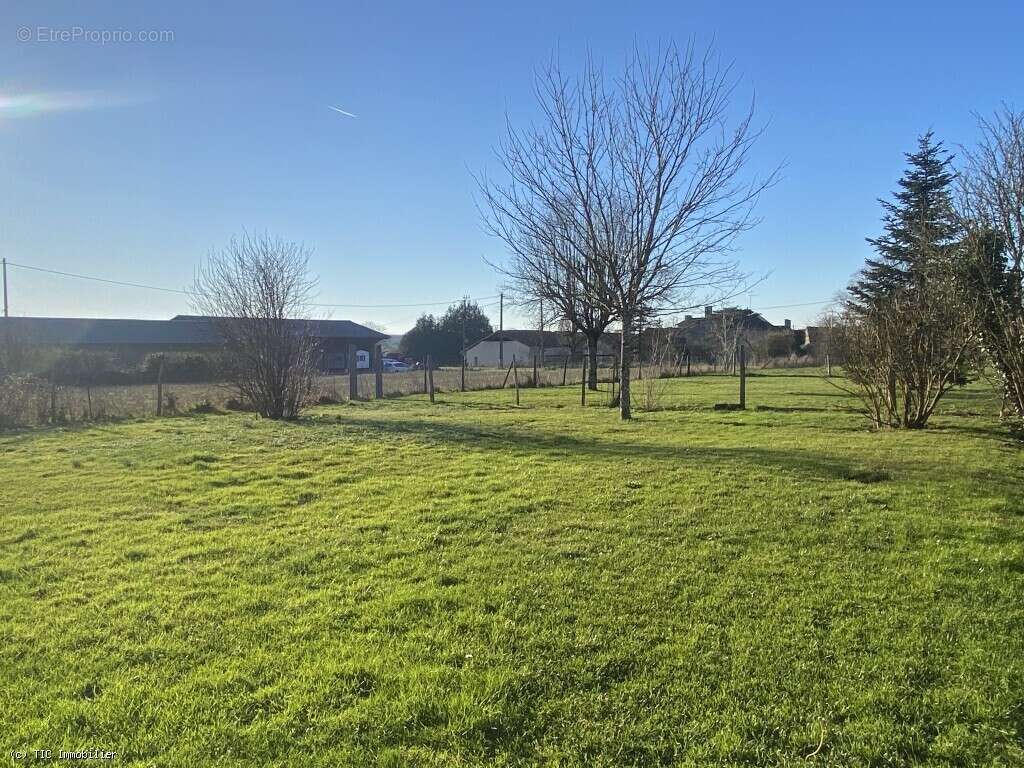 Maison à VILLEFAGNAN