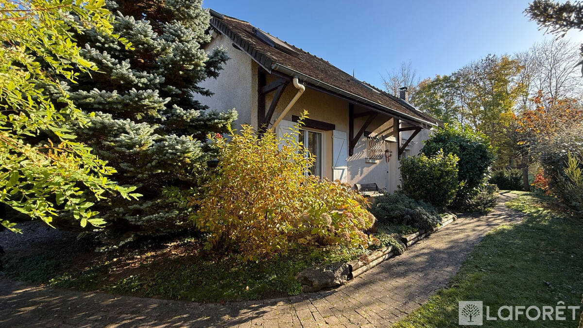 Maison à SAINT-JULIEN-LES-VILLAS