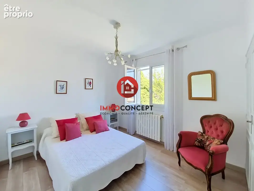 Maison 4 pièces 98 m² à vendre à Tavel (30126) - photo 7