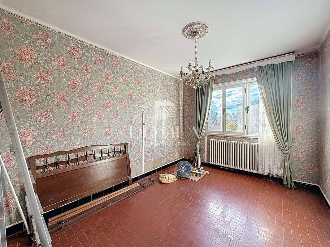 Maison à SAINT-JEAN-DE-VEDAS