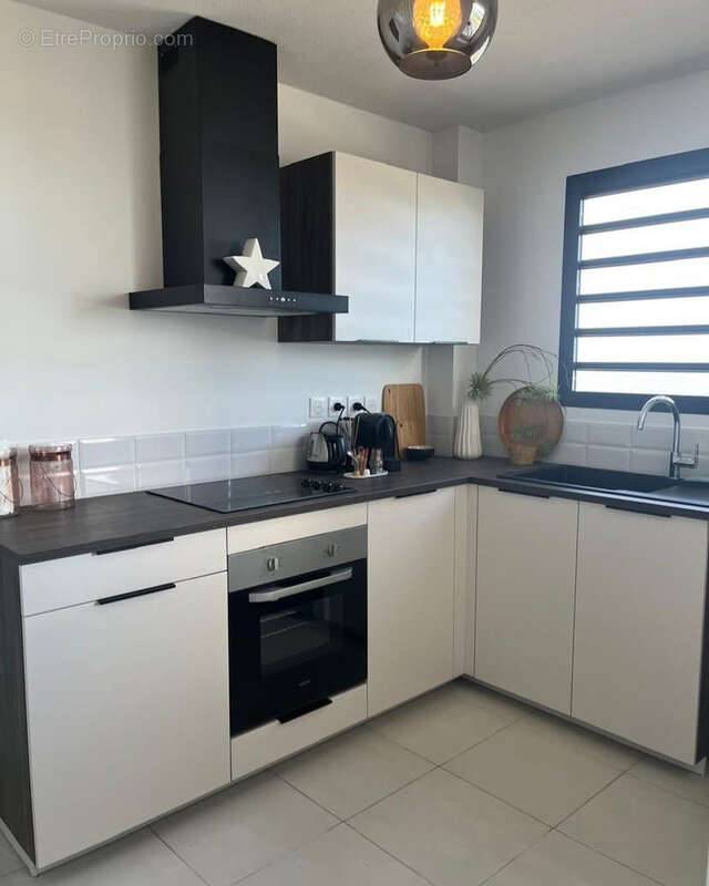 Appartement à LE MOULE