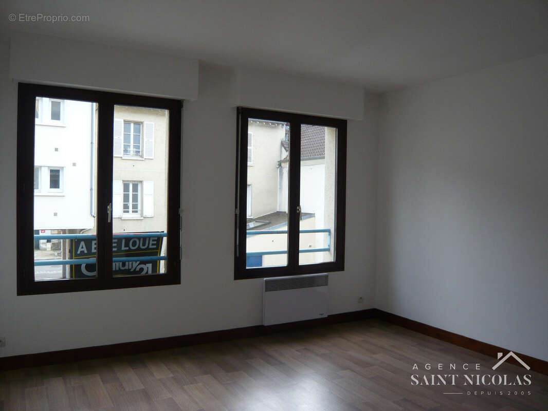 Appartement à MEULAN