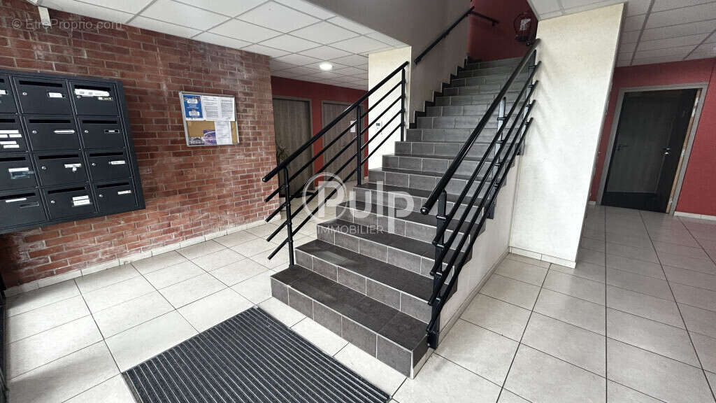 Commerce à COURRIERES