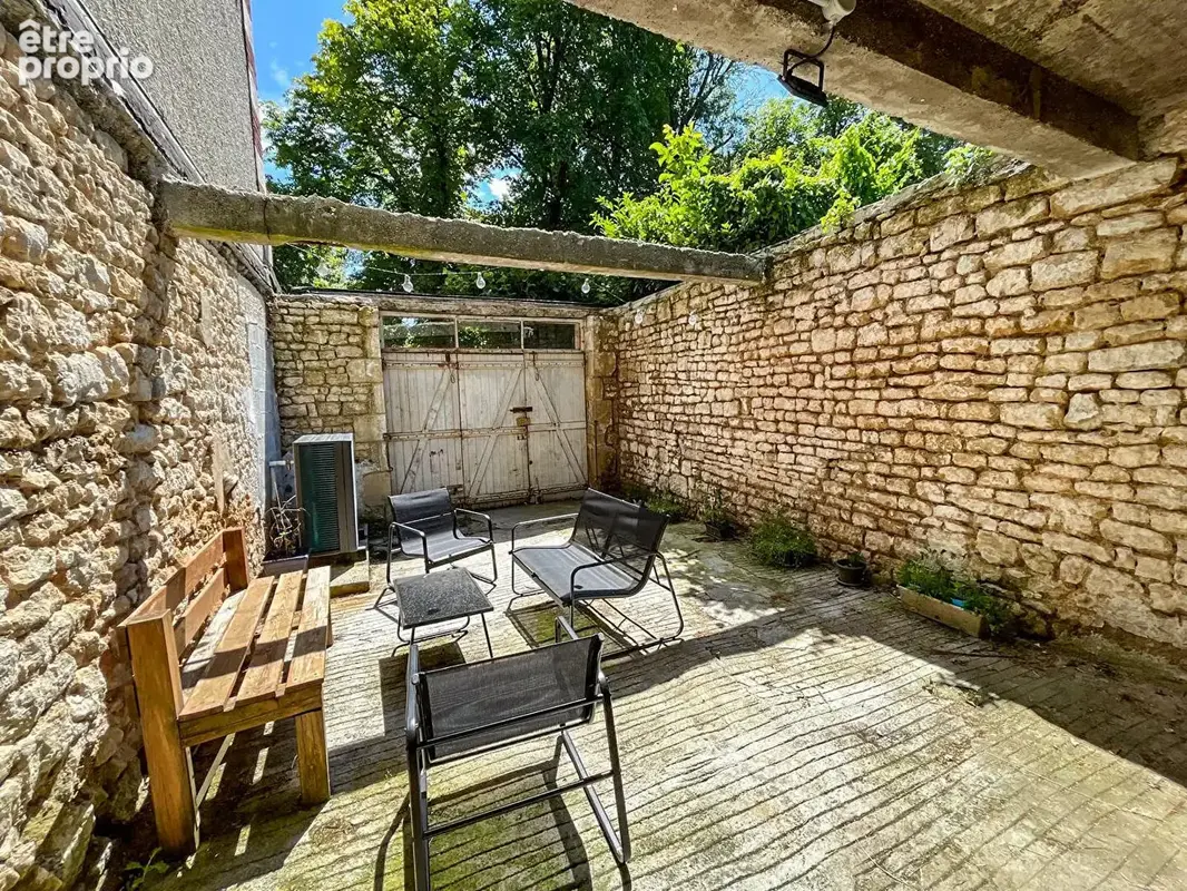 Maison 5 pièces 131 m² à vendre à Coulonges-Sur-L'autize (79160) - photo 6
