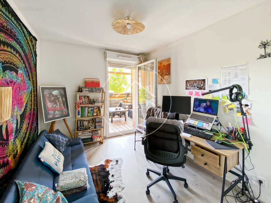 Appartement à CAILLOUX-SUR-FONTAINES