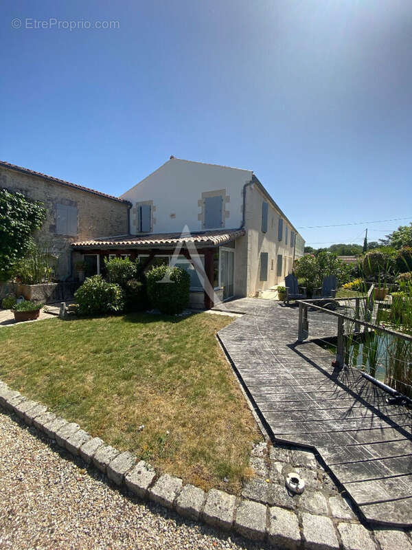 Ensemble immobilier - photo 12