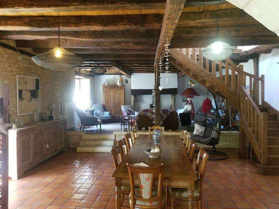 Maison à MONTIGNAC