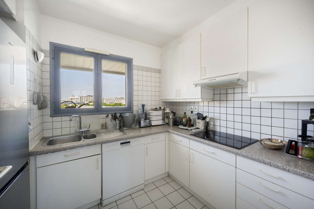 Appartement à PARIS-14E