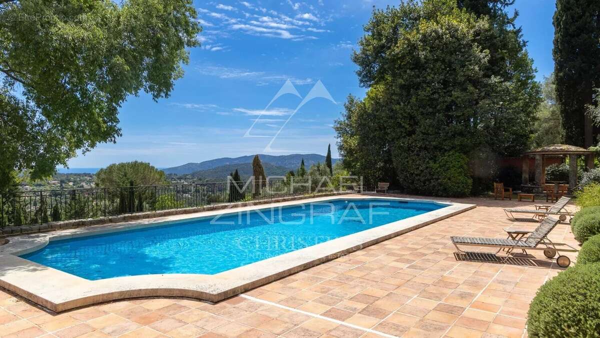 Maison à GRASSE